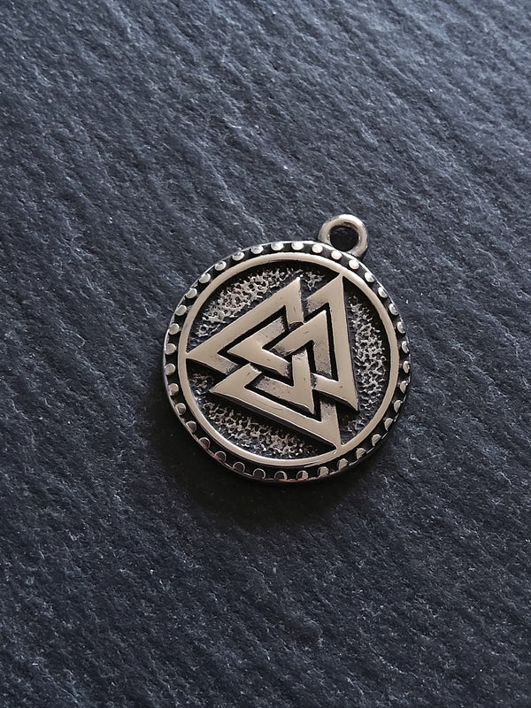 Round Norse Valknut Symbol Pendant Odin's Knot Stainless Steel 25x21x3mm