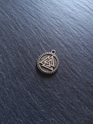 Round Norse Valknut Symbol Pendant Odin's Knot Stainless Steel 25x21x3mm