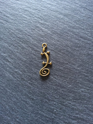 10 or 50 Cute Lizard Gecko Charms Antique Bronze Tone Alloy 29x11mm