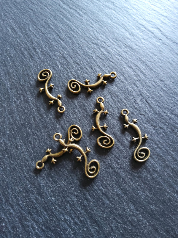 10 or 50 Cute Lizard Gecko Charms Antique Bronze Tone Alloy 29x11mm
