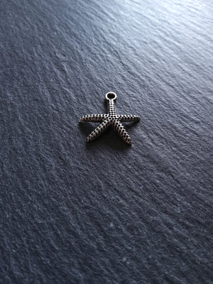 2 or 10 Starfish Charms Real Silver Plated Alloy 20x20x3mm Nickel FREE