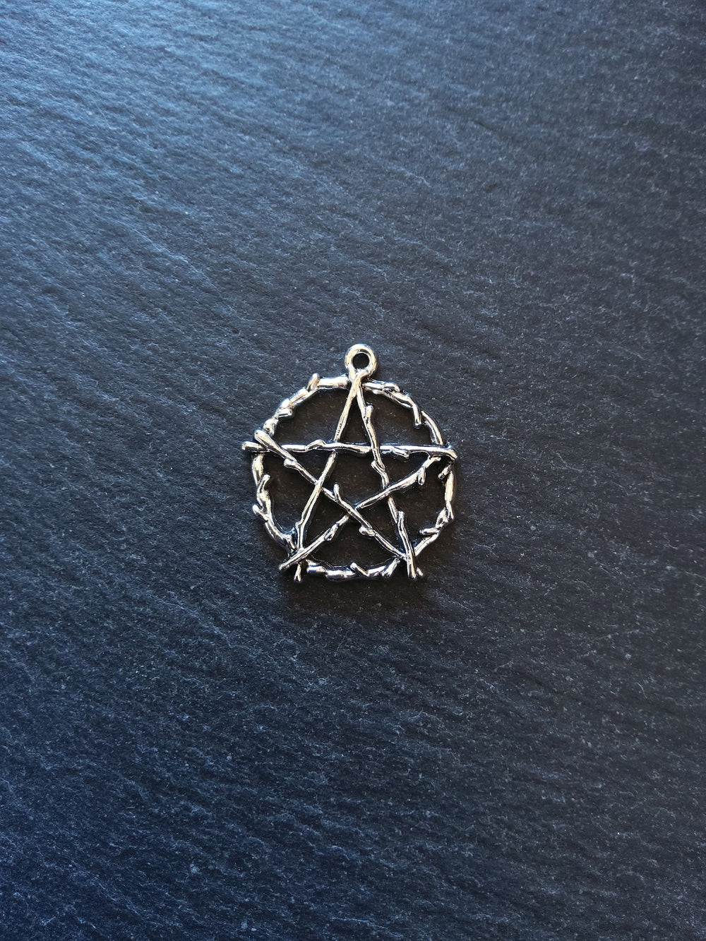 8 or 40 Rustic Pentagram Pendants Antique Silver Tone Alloy 28x26mm