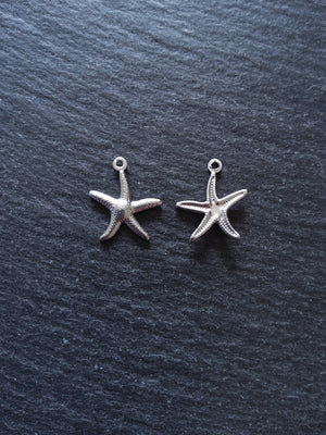 10 or 50 Star Fish Charms Antique Silver Tone Surgical 316 Steel 18x15x2mm