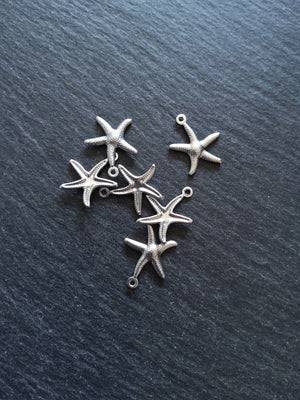 10 or 50 Star Fish Charms Antique Silver Tone Surgical 316 Steel 18x15x2mm