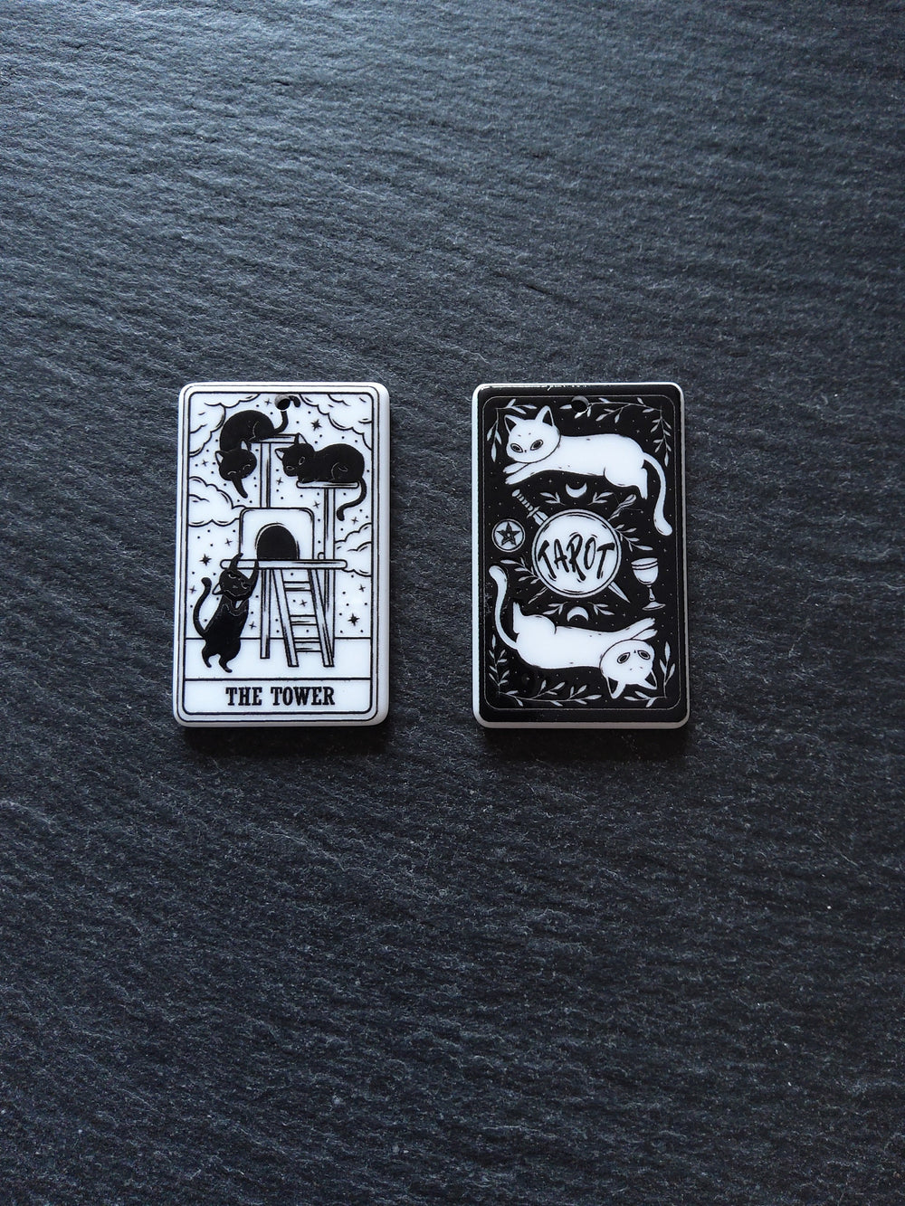 2 or 10 The Tower Cat Tarot Card Charms White & Black Resin 38x23mm