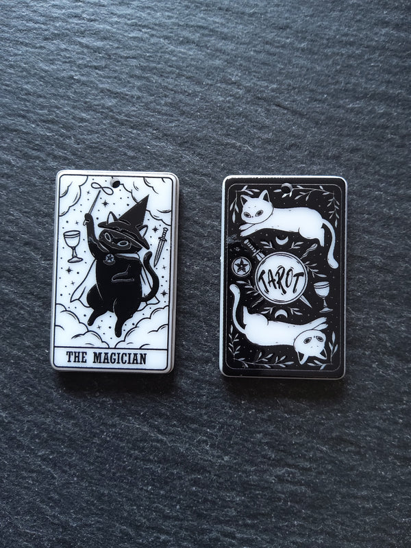 2 or 10 The Magician Cat Tarot Card Charms White & Black Resin 38x23mm