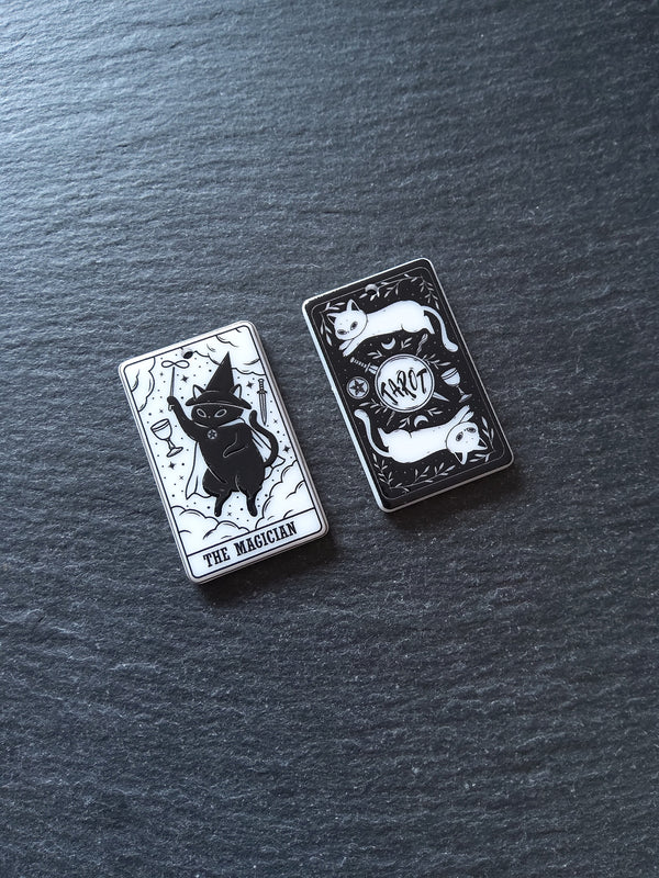 2 or 10 The Magician Cat Tarot Card Charms White & Black Resin 38x23mm