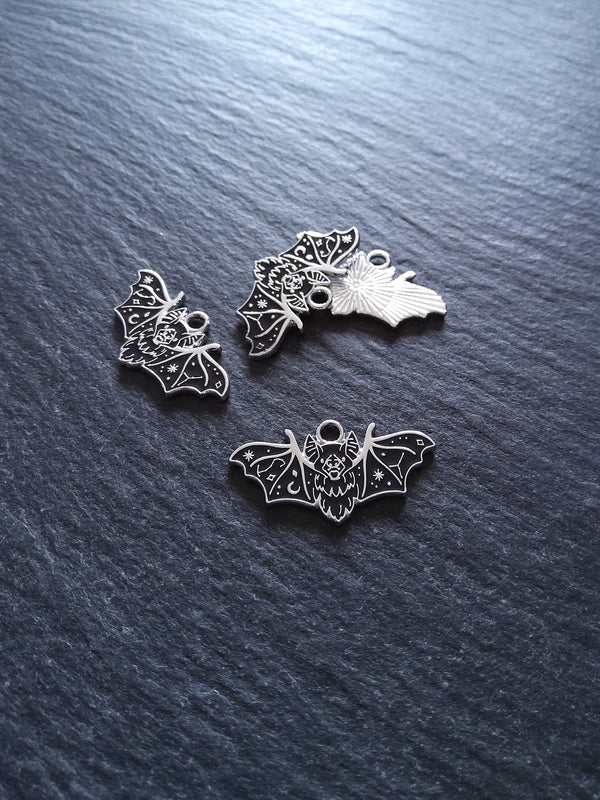 4 or 20 Flying Vampire Bat Charms Antique Silver Alloy & Black Enamel 26x14mm