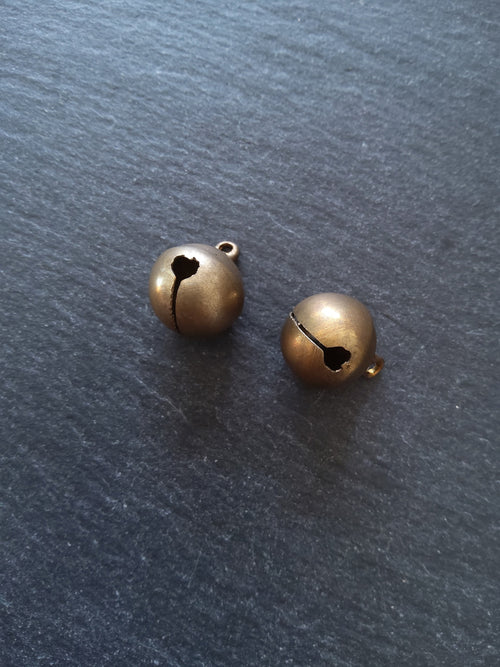 4 or 20 Large Antique Bronze Tone Brass 20mm Bells Bell Charms 24x20mm