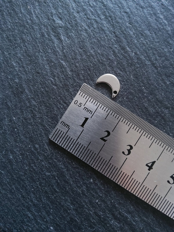 10 or 50 Stainless Steel Crescent Moon Charms 10x7x1mm