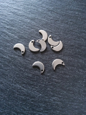 10 or 50 Stainless Steel Crescent Moon Charms 10x7x1mm