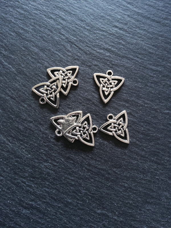 8 or 40 Celtic Knot Triangular Charms Antique Silver Tone 20x19mm