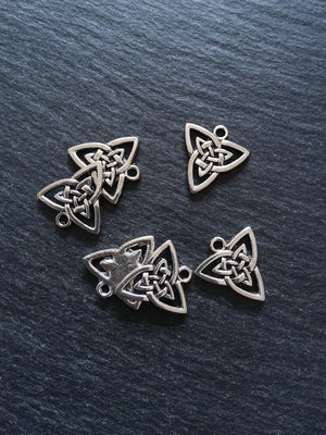 8 or 40 Celtic Knot Triangular Charms Antique Silver Tone 20x19mm