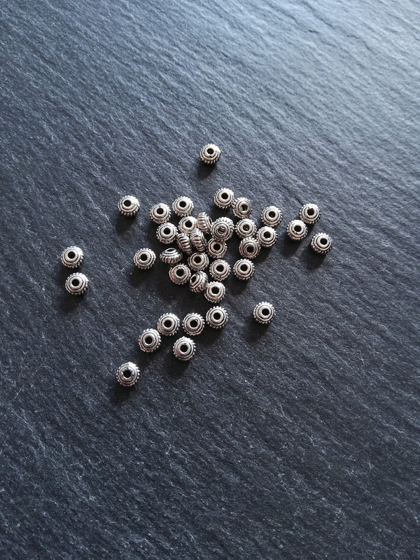 100 or 500 Wheel Spacer Beads 5mm Diameter Antique Silver Tone Alloy 5x3mm Hole: 1.1mm