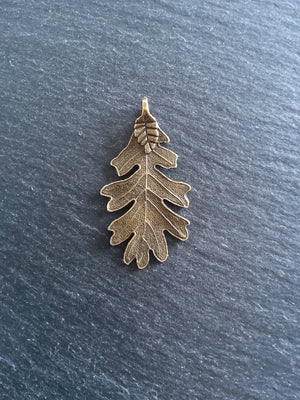 4 or 20 Large Oak Leaf Pendants Antique Bronze Tone 48x26mm