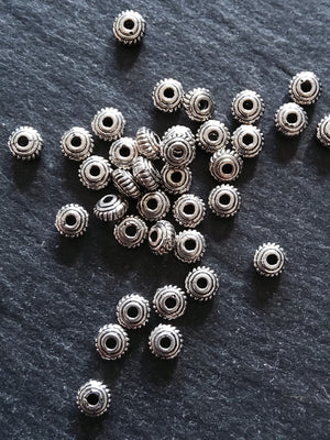 100 or 500 Wheel Spacer Beads 5mm Diameter Antique Silver Tone Alloy 5x3mm Hole: 1.1mm