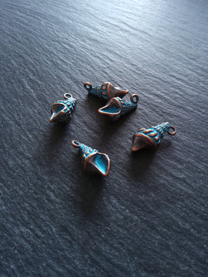 4 or 20 Antique Copper Shell Charms with Blue Patina 21x10mm