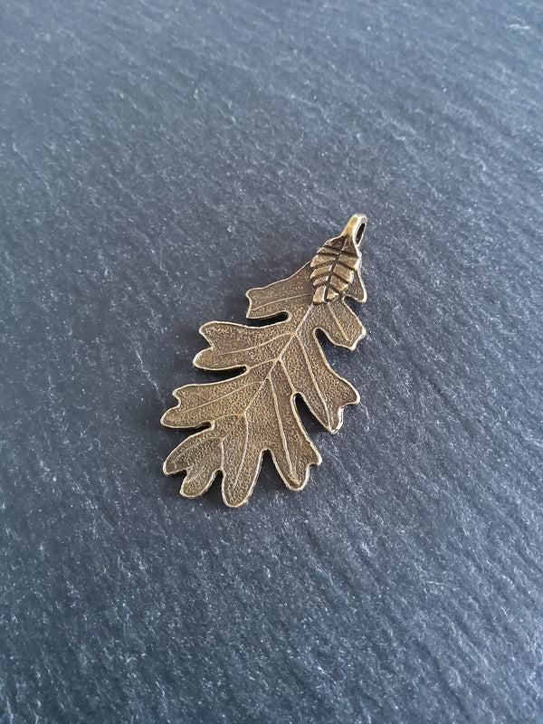 4 or 20 Large Oak Leaf Pendants Antique Bronze Tone 48x26mm