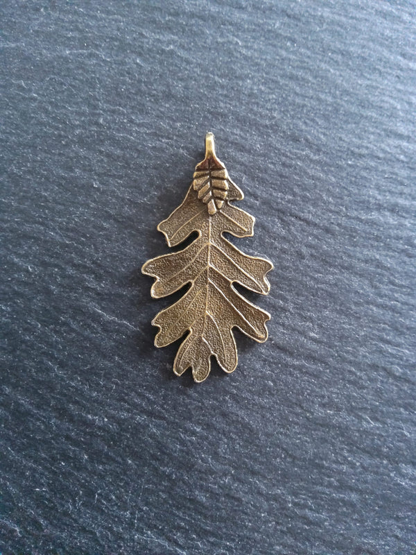 4 or 20 Large Oak Leaf Pendants Antique Bronze Tone 48x26mm