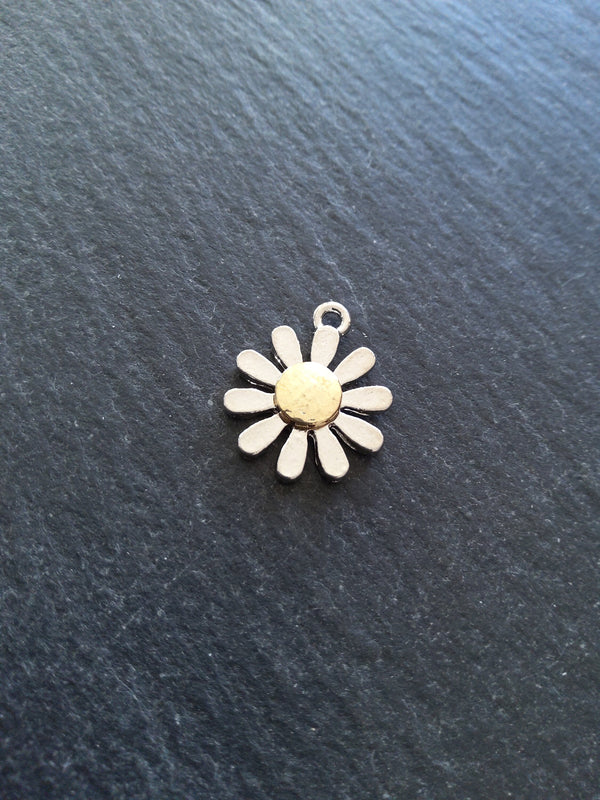 2 or 10 Daisy Flower Charms Silver & Gold 18x15mm