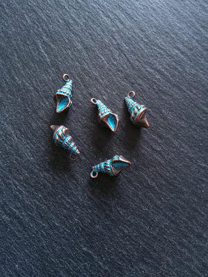 4 or 20 Antique Copper Shell Charms with Blue Patina 21x10mm