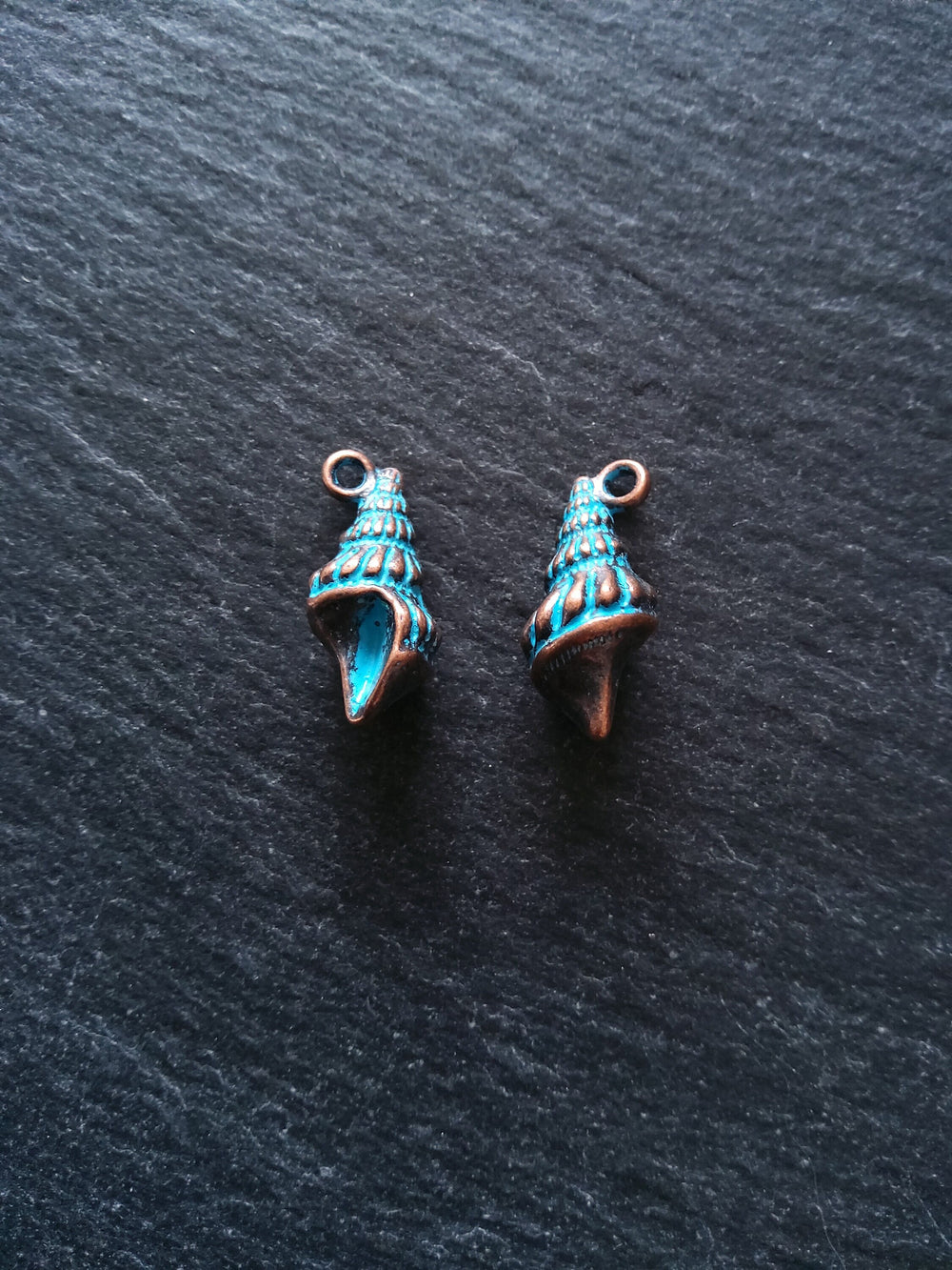 4 or 20 Antique Copper Shell Charms with Blue Patina 21x10mm