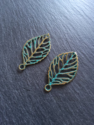 4 or 20 Antique Bronze Leaf Charms with Green Patina 49x27x2mm Nickel FREE