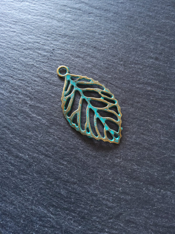 4 or 20 Antique Bronze Leaf Charms with Green Patina 49x27x2mm Nickel FREE