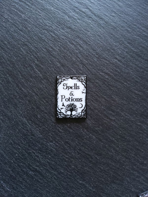 2 or 10 Spells & Potions Charms White and Black Acrylic 36x26x2.2mm