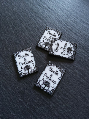 2 or 10 Spells & Potions Charms White and Black Acrylic 36x26x2.2mm