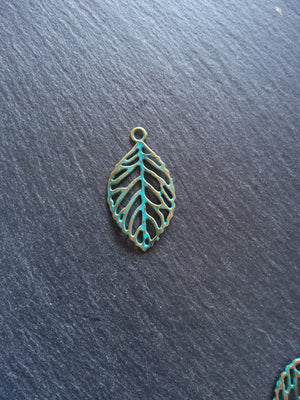 4 or 20 Antique Bronze Leaf Charms with Green Patina 49x27x2mm Nickel FREE
