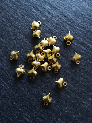 20 or 100 Tiny Heart Charms Gold Plated 9x6x3mm