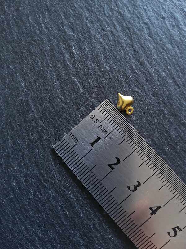 20 or 100 Tiny Heart Charms Gold Plated 9x6x3mm