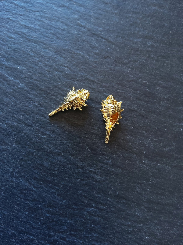 2 or 10 Conch Sea Shell Charms Real 18K Gold Plated Brass 20x11x9mm Nickel FREE