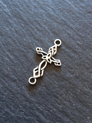 20 or 100 Celtic Knot Cross Connector Charms Antique Silver Tone Alloy 22x13mm