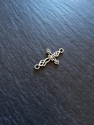 20 or 100 Celtic Knot Cross Connector Charms Antique Silver Tone Alloy 22x13mm