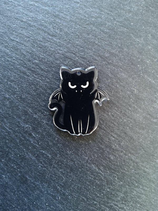 2 or 10 Winged Black Cat Charms White & Black Resin 37x33mm