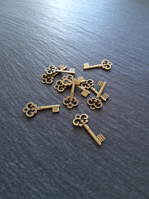 20 or 100 Antique Bronze Tone Key Charms 22x10x1.5mm