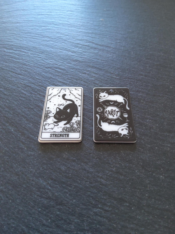 2 or 10 Strength Cat Tarot Card Charms White & Black Resin 38x23mm