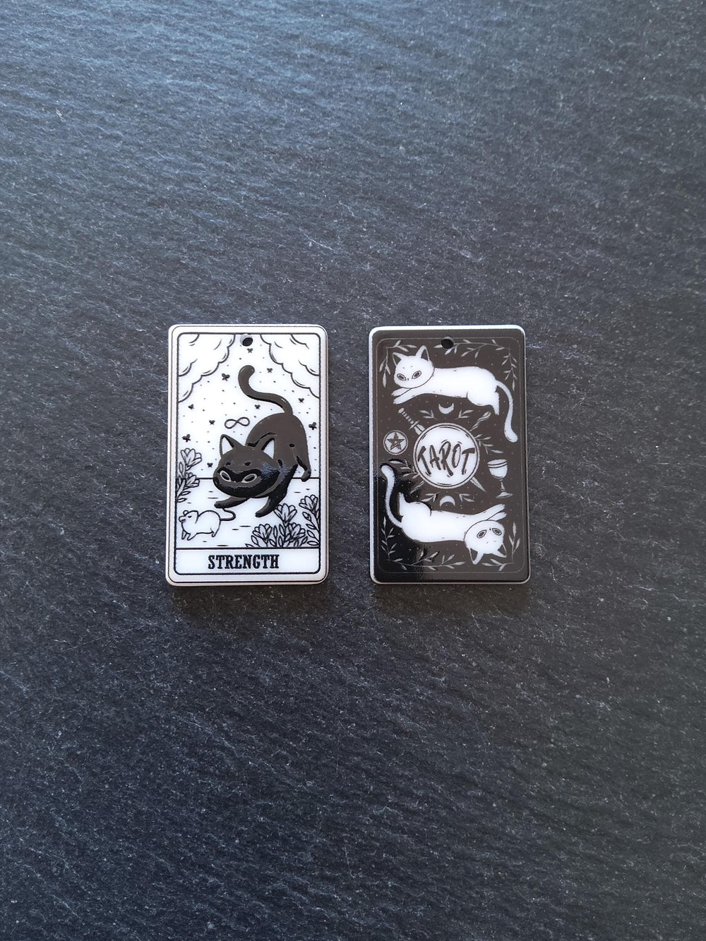 2 or 10 Strength Cat Tarot Card Charms White & Black Resin 38x23mm