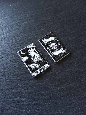 2 or 10 The Chariot Cat Tarot Card Charms White & Black Resin 38x23mm