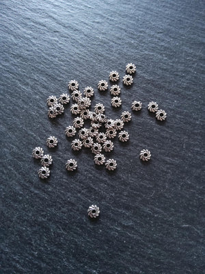 80 or 400 Silver Tone Alloy 5mm Spacer Beads Flat Round 5x1.5mm Hole: 1.4mm