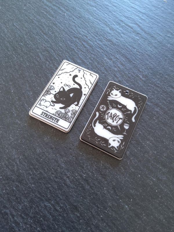 2 or 10 Strength Cat Tarot Card Charms White & Black Resin 38x23mm