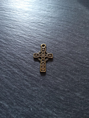 8 or 40 Celtic Cross Charms Antique Bronze Tone 26x16mm