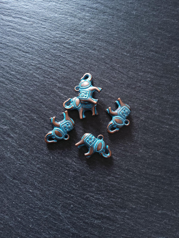 4 or 20 Antique Copper Tone Elephant Charms With Blue Patina 22x18x5mm