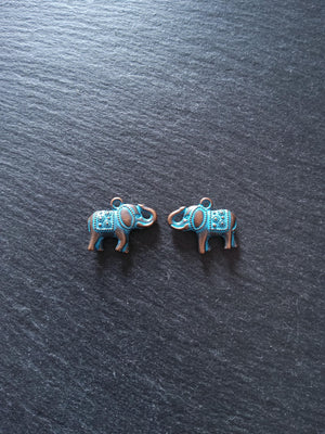 4 or 20 Antique Copper Tone Elephant Charms With Blue Patina 22x18x5mm