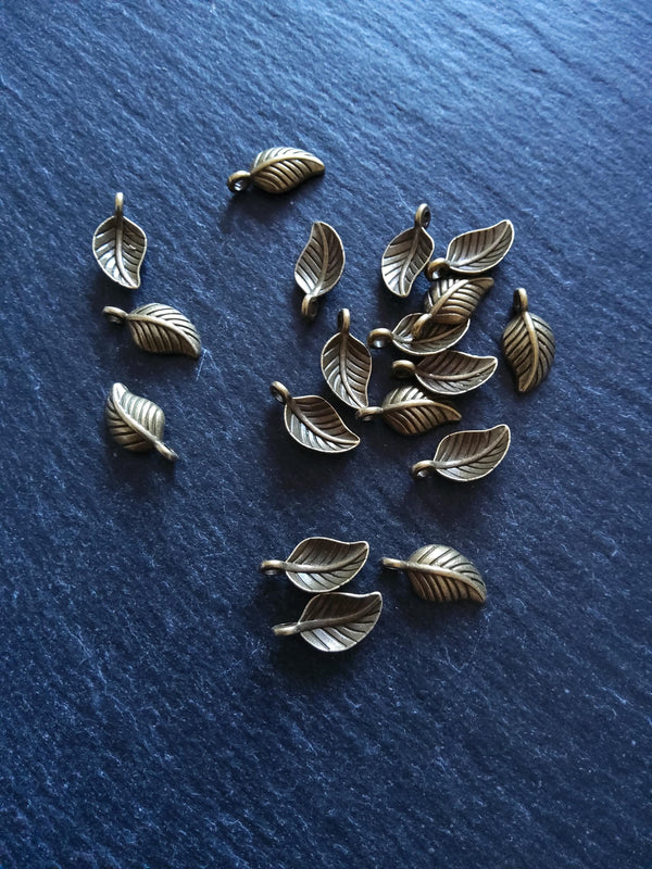 20 or 100 Leaf Charms Antique Bronze Tone Alloy 14x7x2.5mm Nickel FREE