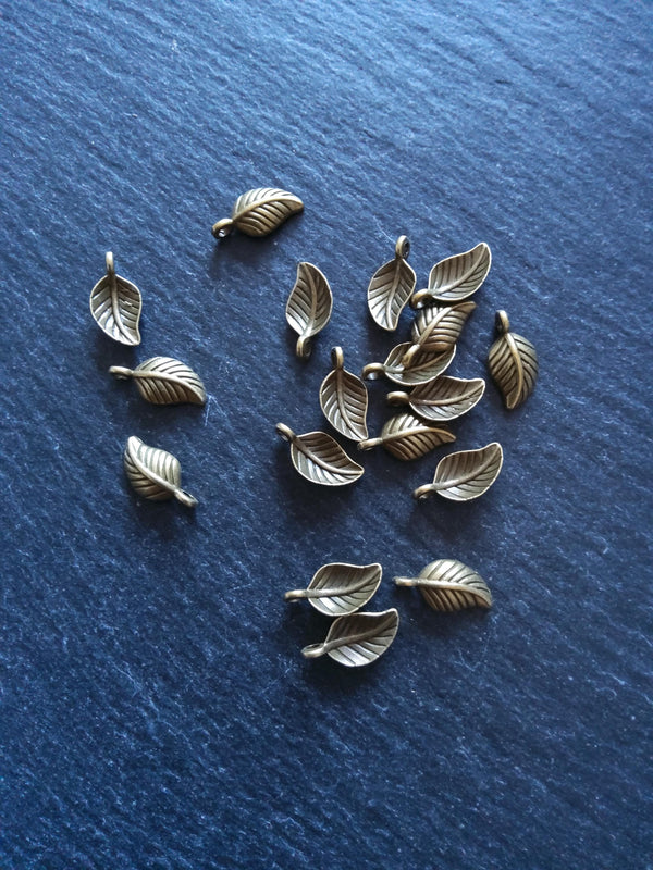 20 or 100 Leaf Charms Antique Bronze Tone Alloy 14x7x2.5mm Nickel FREE
