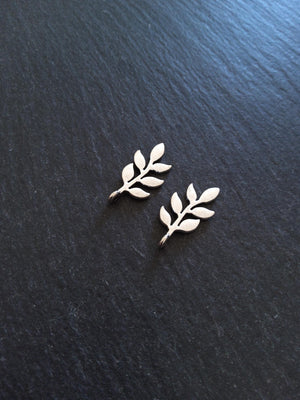 10 or 50 Leaf Charms Antique Silver Tone Alloy 24x12mm