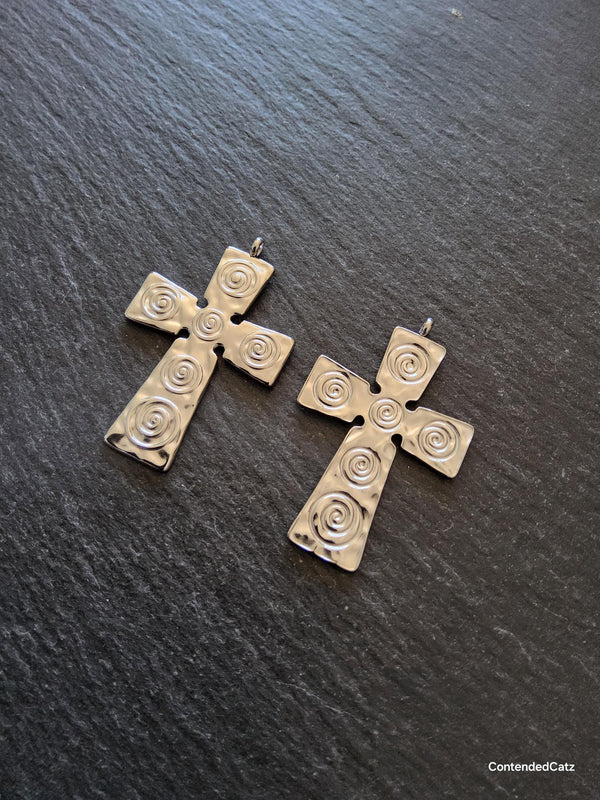 Bright Stainless Steel Cross Pendant with Swirl Pattern 47x30x1.5mm